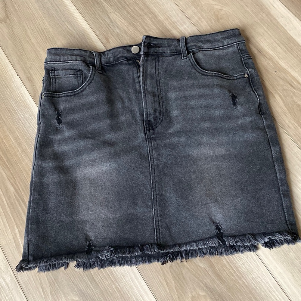 Shein dark gray denim skirt